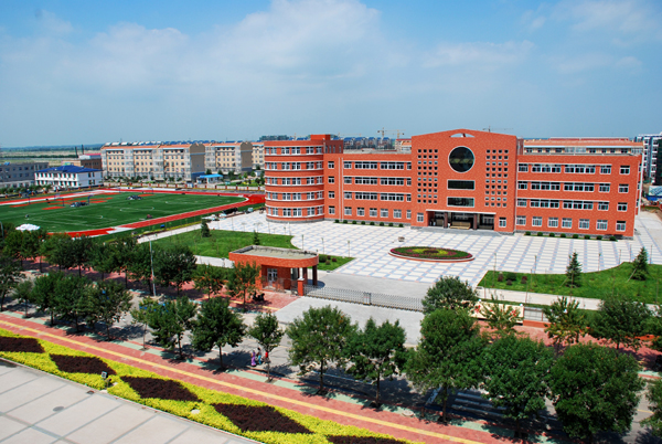 唐山海港經濟開發(fā)區(qū)上半年簽約項目超百個