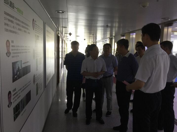 調研中國(壽光)蔬菜種業科技創新孵化器 對標國家高新區 壽光啟動新舊動能轉換新引擎